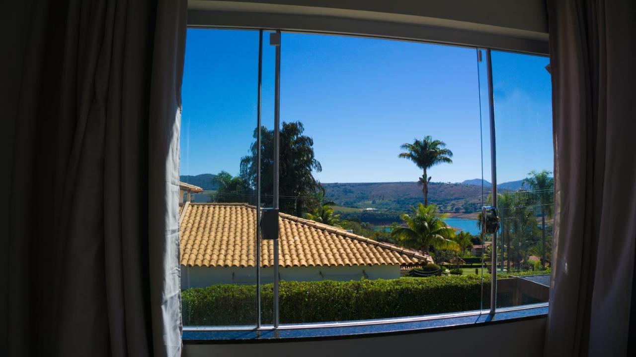 Suites Jardim Dos Lagos Capitólio Extérieur photo