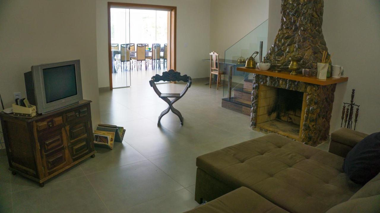 Suites Jardim Dos Lagos Capitólio Extérieur photo